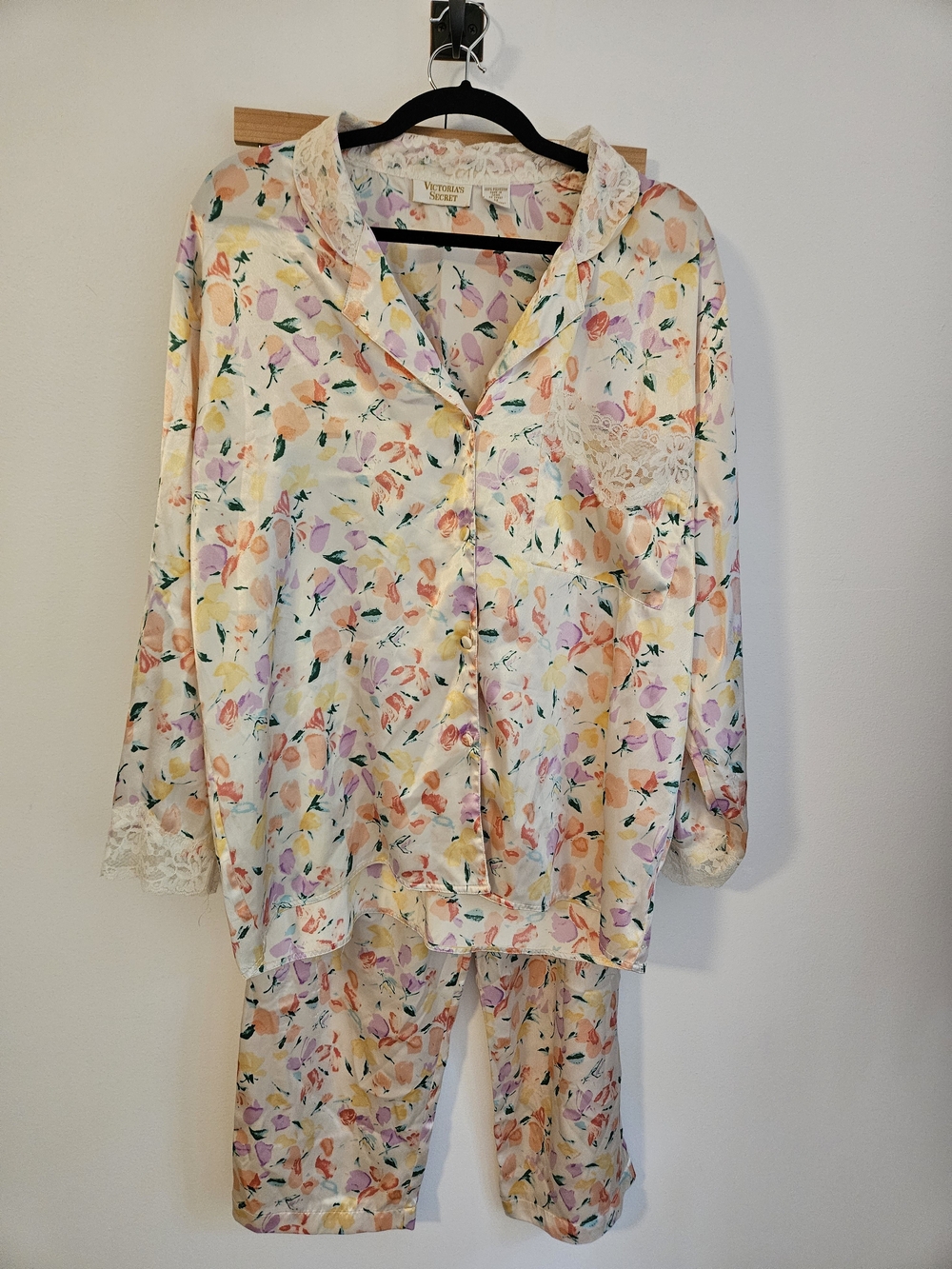Victoria's Secret Vintage Gold Label Satin Pajama Matching Top and Pants Set, M